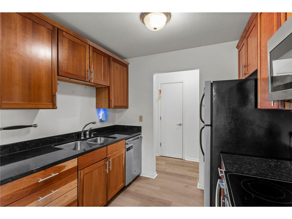 4400 Upton Avenue S #405 Minneapolis MN 55410 6805737 image11