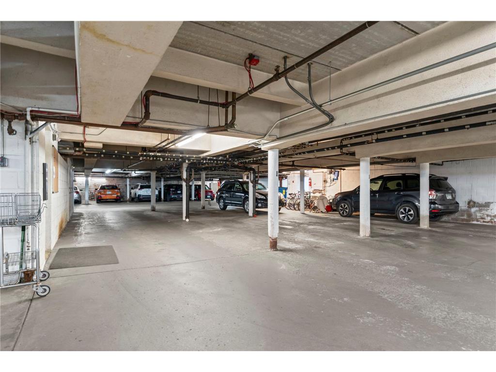 4400 Upton Avenue S #405 Minneapolis MN 55410 6805737 image25