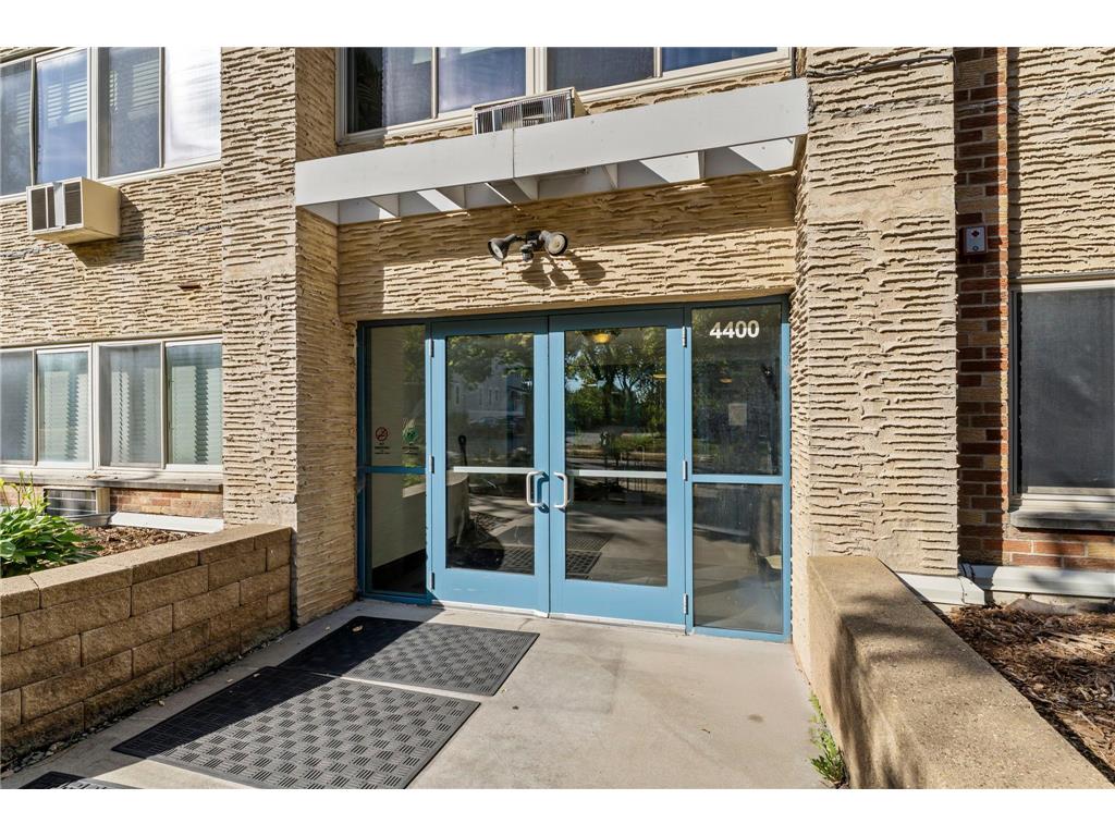 4400 Upton Avenue S #405 Minneapolis MN 55410 6805737 image3