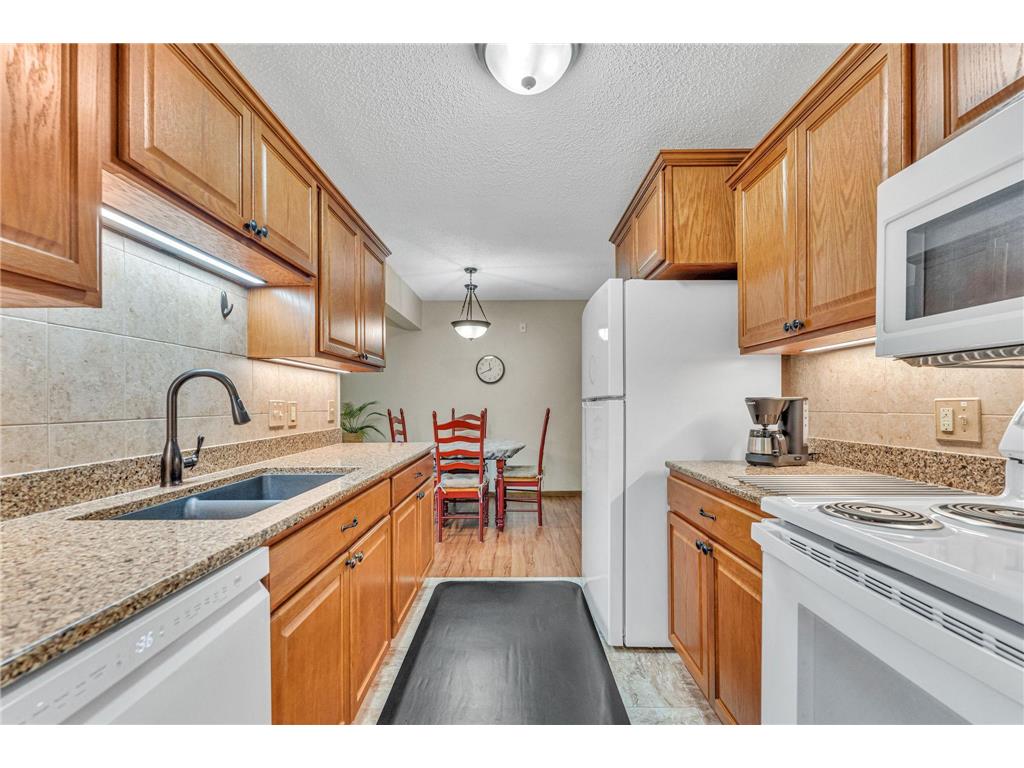 4401 Parklawn Avenue #105W Edina MN 55435 6798178 image12