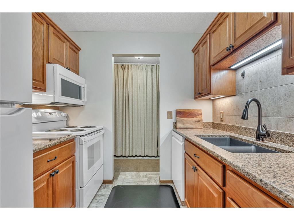 4401 Parklawn Avenue #105W Edina MN 55435 6798178 image13