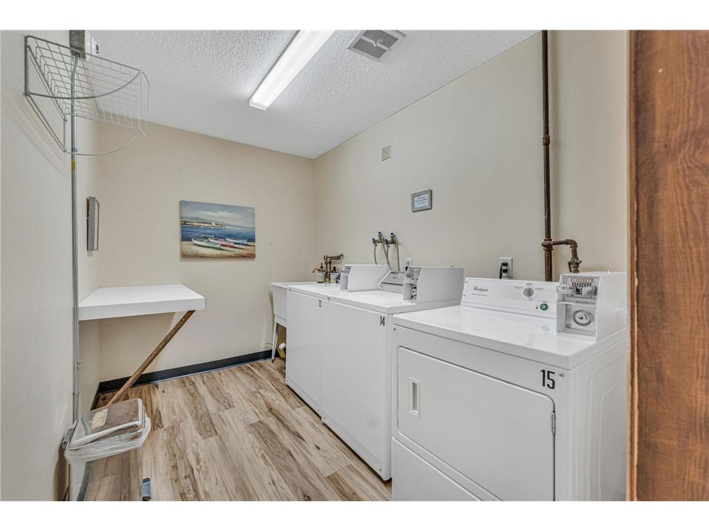 4401 Parklawn Avenue #105W Edina MN 55435 6798178 image21