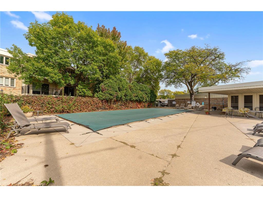4401 Parklawn Avenue #105W Edina MN 55435 6798178 image27