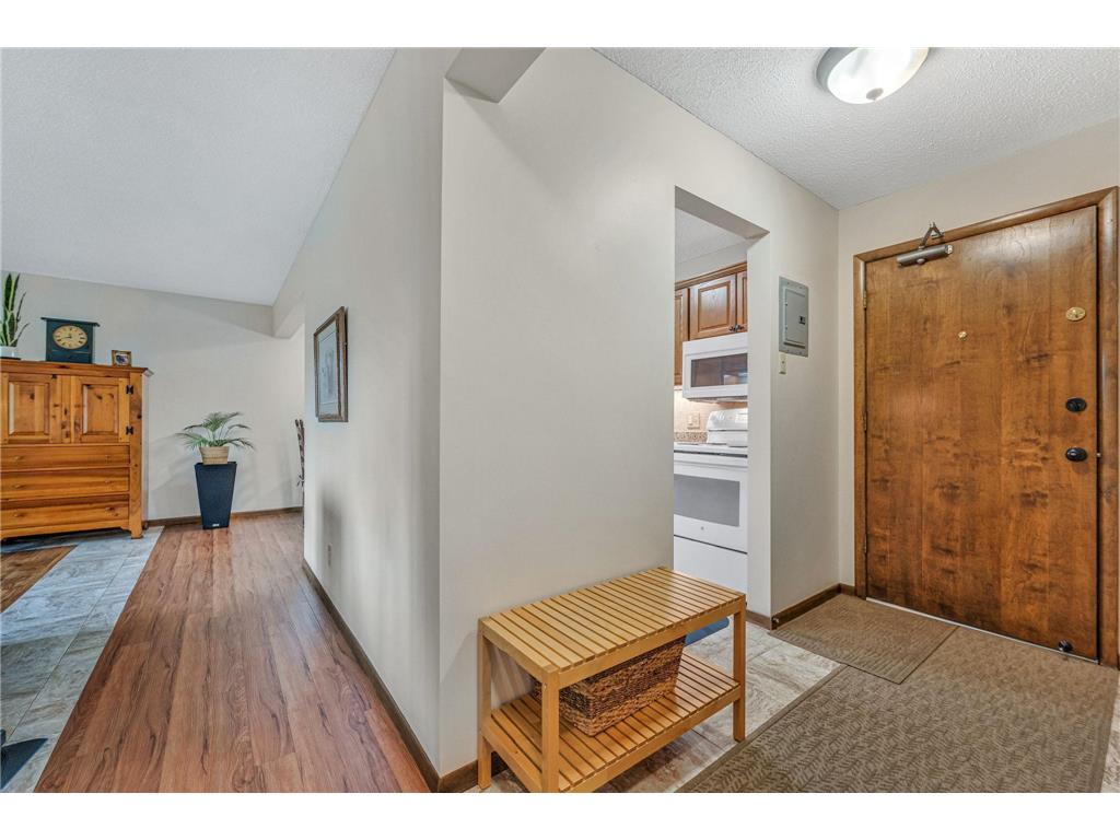 4401 Parklawn Avenue #105W Edina MN 55435 6798178 image6