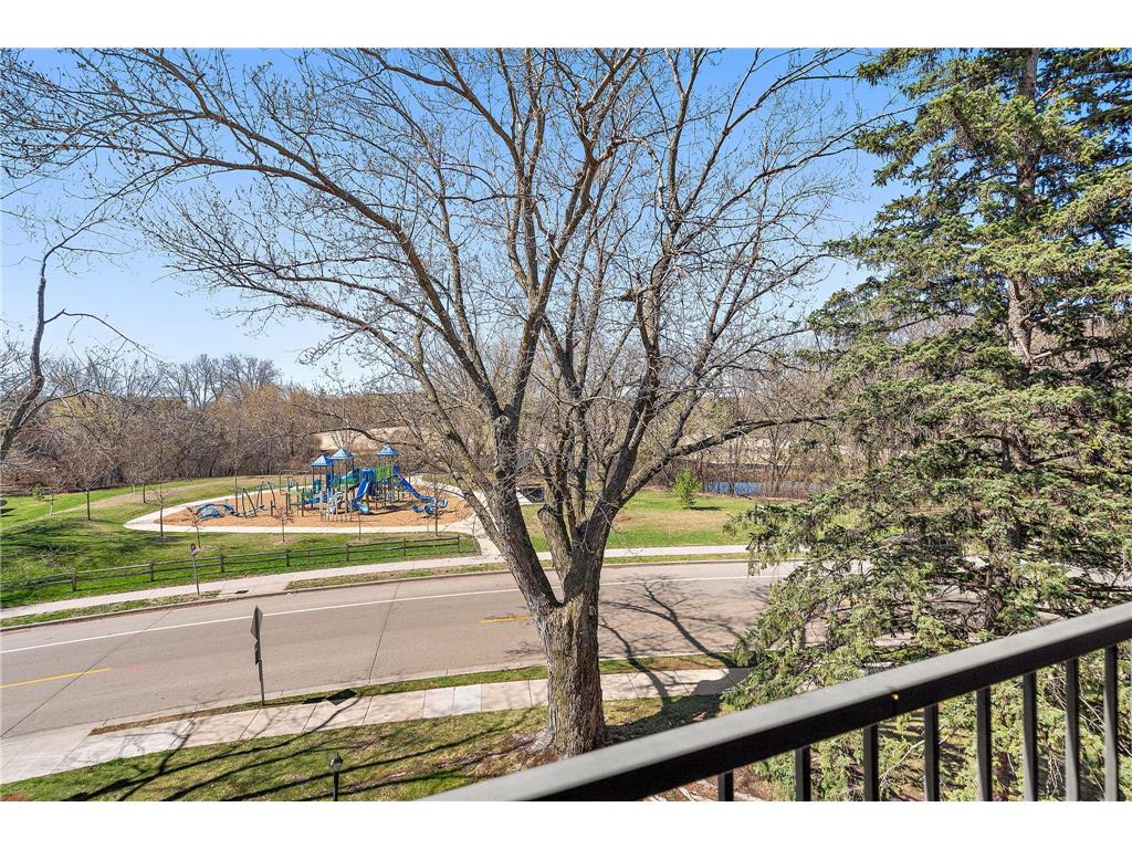 4401 Parklawn Avenue #301W Edina MN 55435 7055555 image11