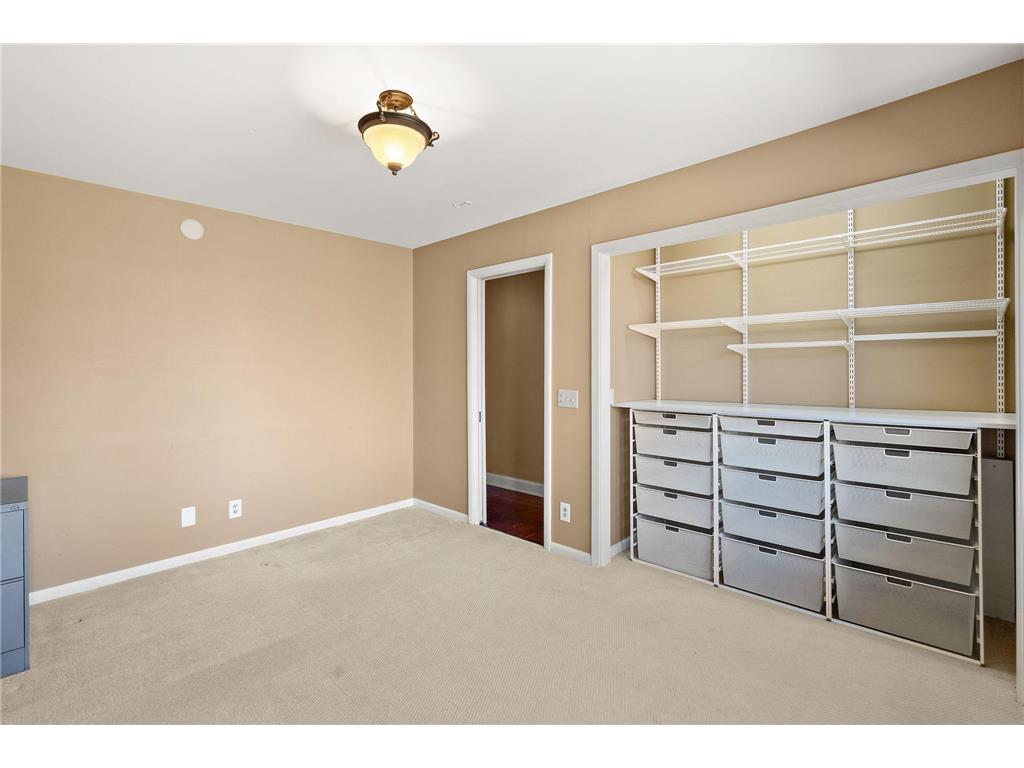 4401 Parklawn Avenue #301W Edina MN 55435 7055555 image18