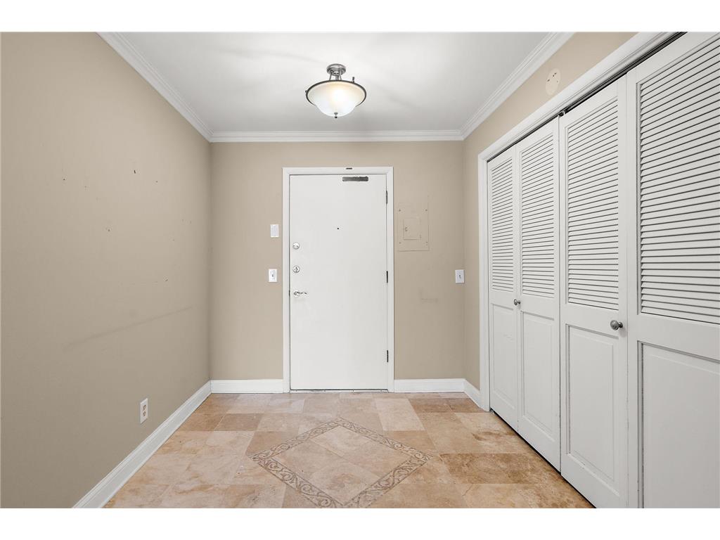 4401 Parklawn Avenue #301W Edina MN 55435 7055555 image4