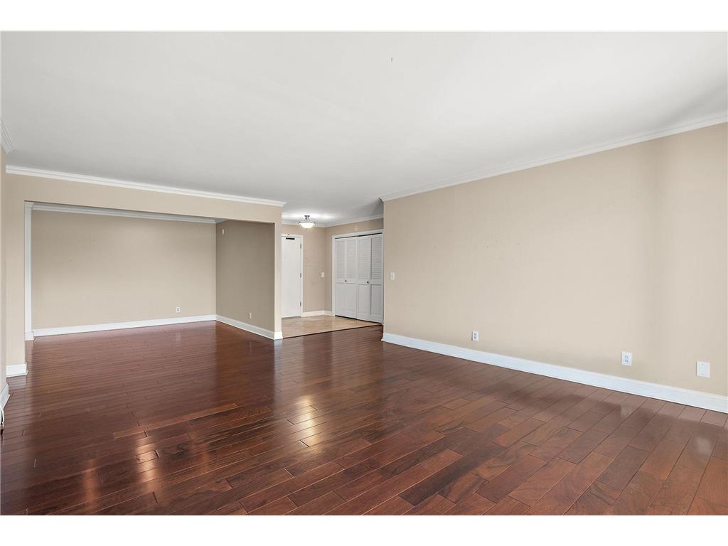 4401 Parklawn Avenue #301W Edina MN 55435 7055555 image8