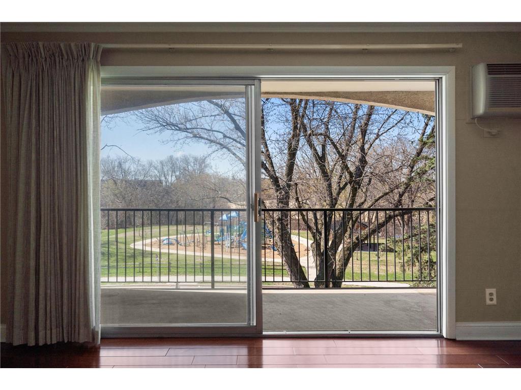 4401 Parklawn Avenue #301W Edina MN 55435 7055555 image9