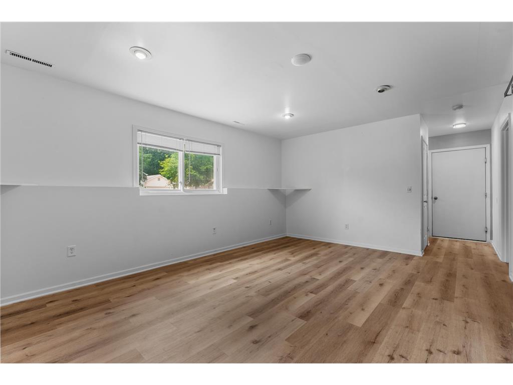 4403 7th Street NW Rochester MN 55901 7090259 image22