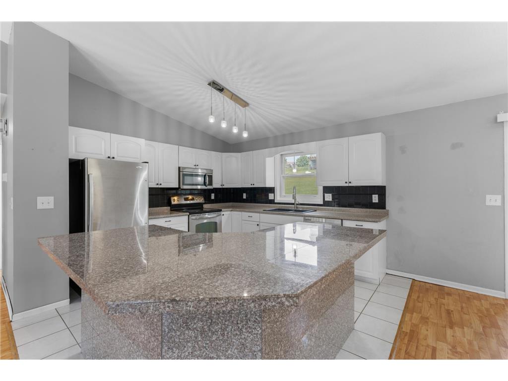 4403 7th Street NW Rochester MN 55901 7090259 image9
