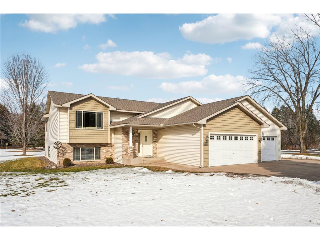 4404 E Viking Court Wyoming MN 55092 7019118 image1