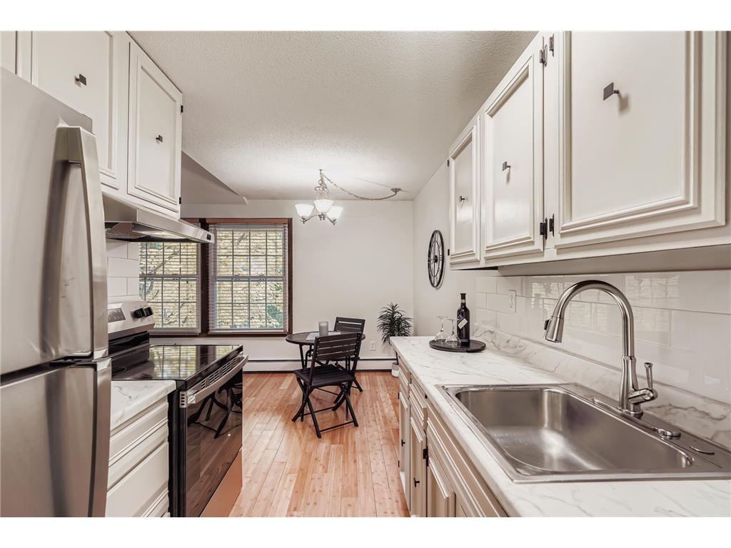 4406 Cedar Lake Road S #7 Saint Louis Park MN 55416 6811757 image5