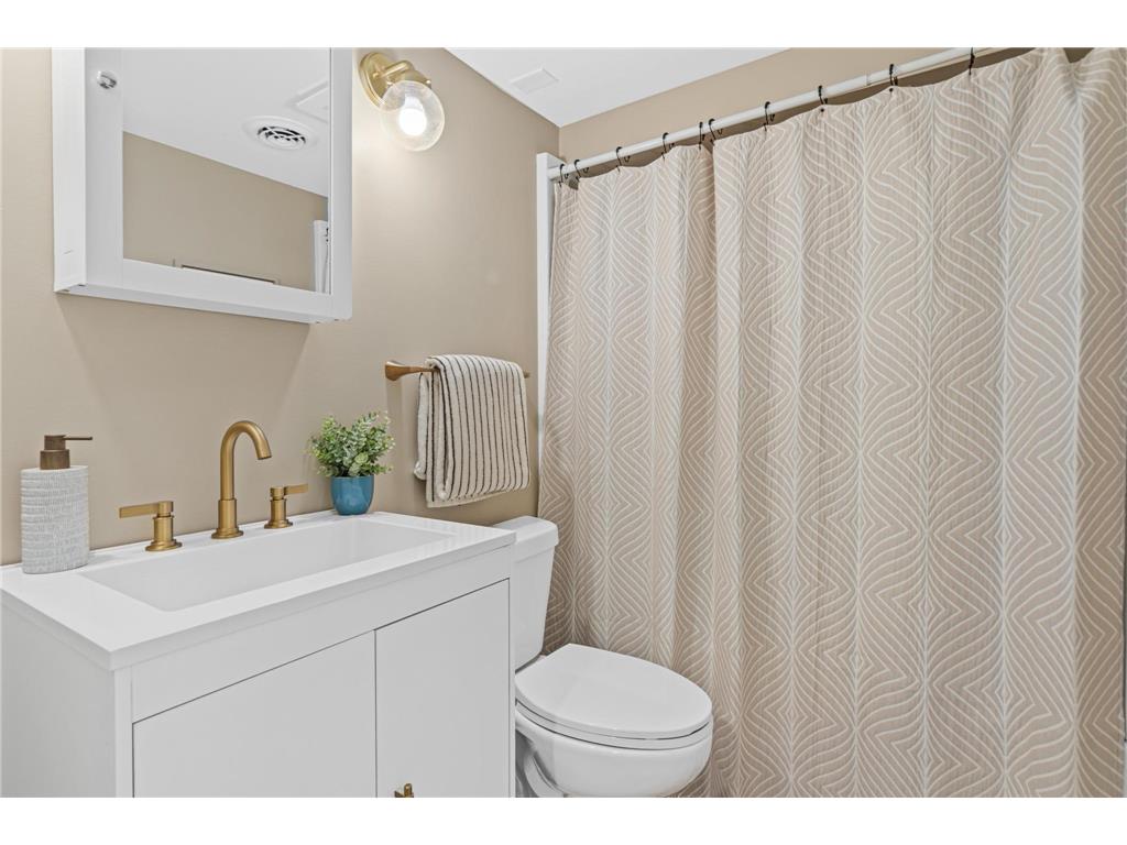 4408 4th Avenue S Minneapolis MN 55419 7087159 image20