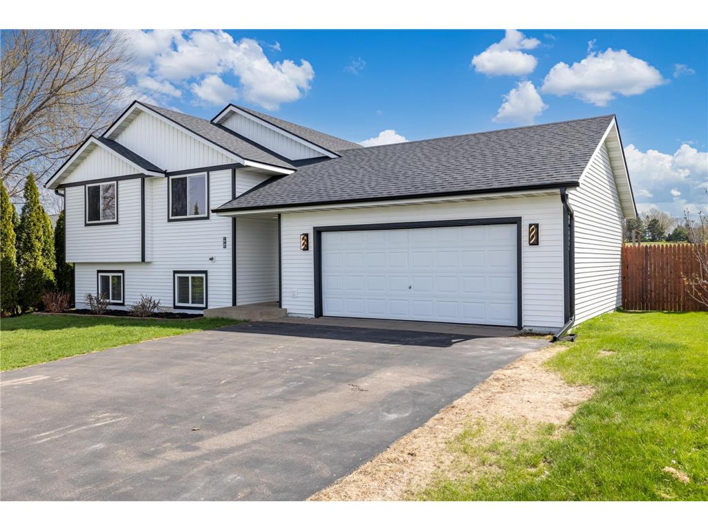 441 14th Avenue Baldwin WI 54002 7059347 image1