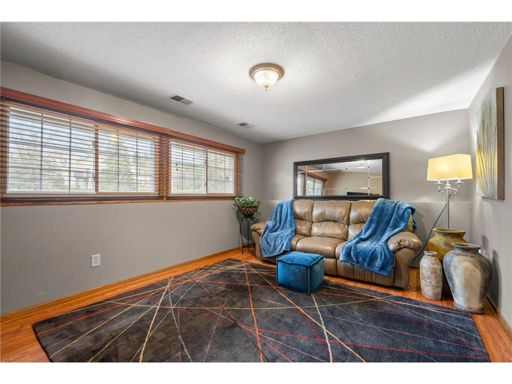 441 Dorland Road S Maplewood MN 55119 7038008 image18