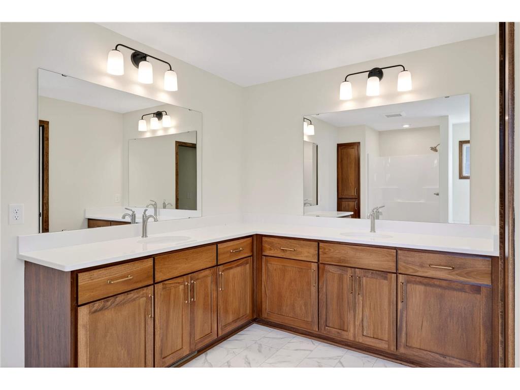 441 Mario Drive Vadnais Heights MN 55127 6721222 image11