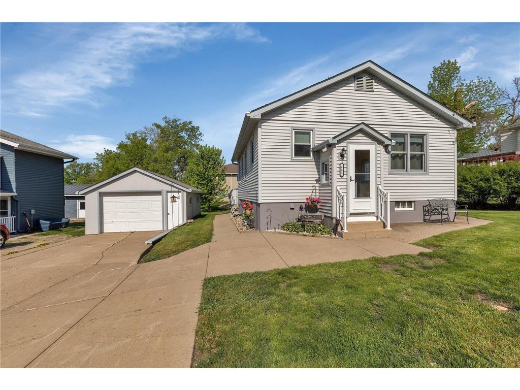 441 Meeker Avenue N Watkins MN 55389 6536893 image1