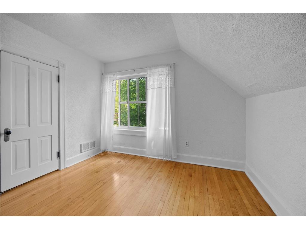441 View Street Saint Paul MN 55102 7054176 image18