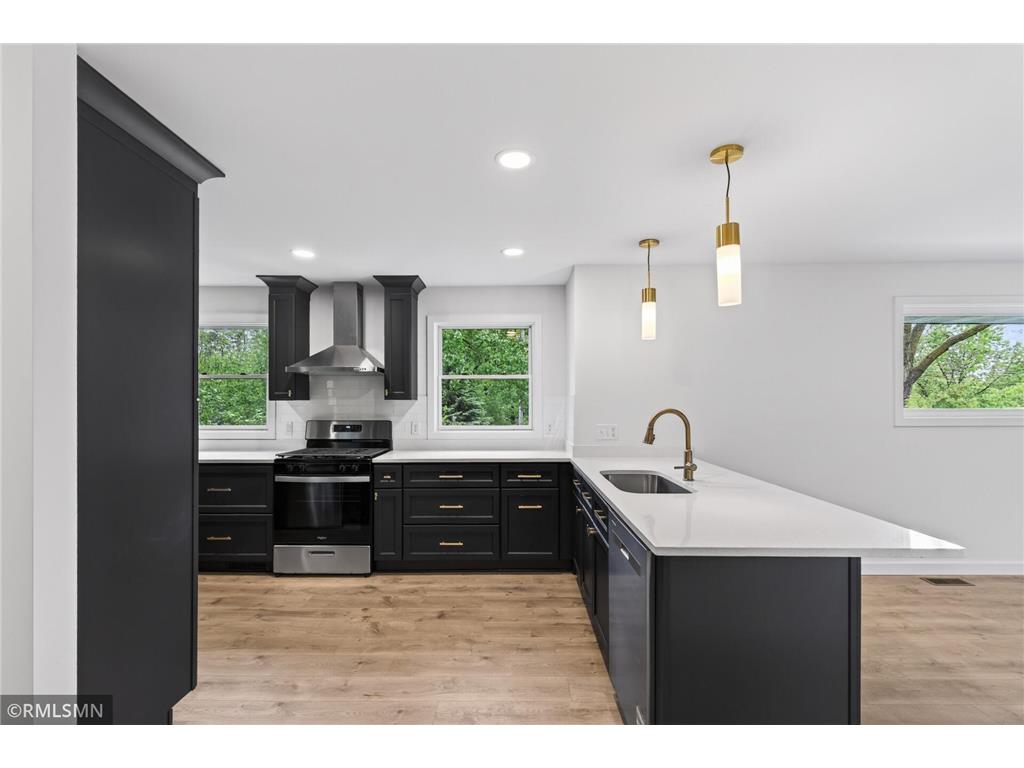 4410 Stinson Boulevard NE Columbia Heights MN 55421 - Silver 7076401 image13