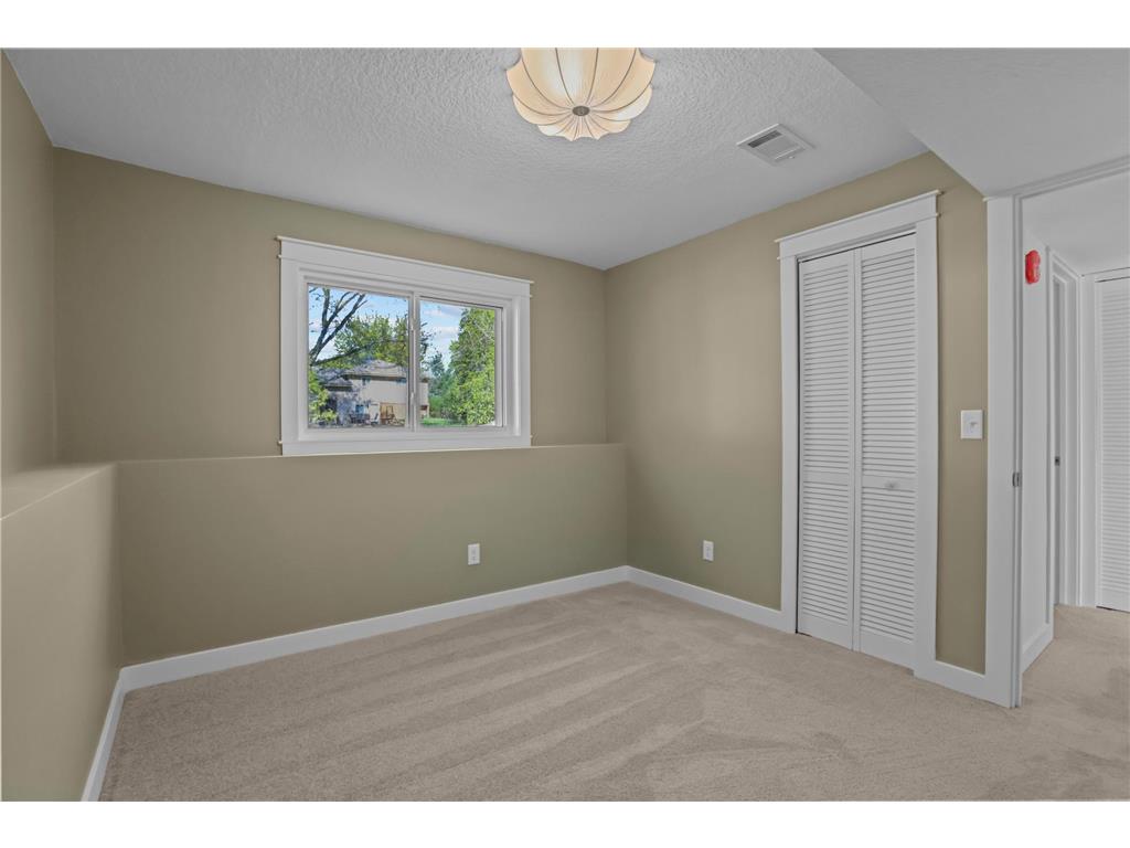 4413 Bramblewood Avenue Vadnais Heights MN 55127 7070479 image27