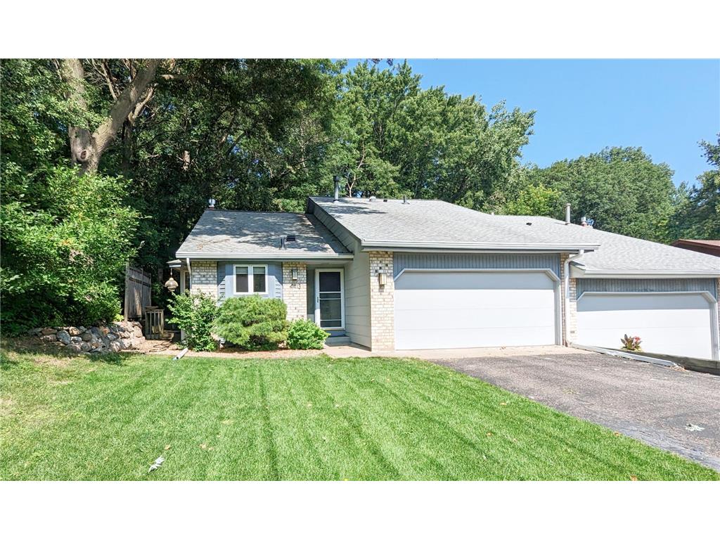 4413 Chatsworth Street N Shoreview MN 55126 6381807 image1