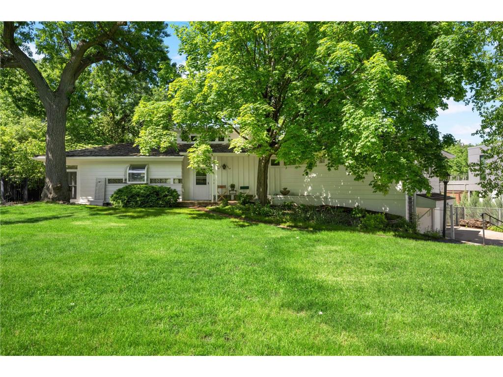 4414 Sunset Ridge Golden Valley MN 55416 6542256 image1