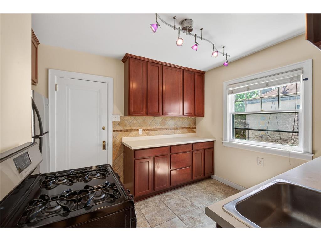 4415 Beard Avenue S Minneapolis MN 55410 7069706 image29