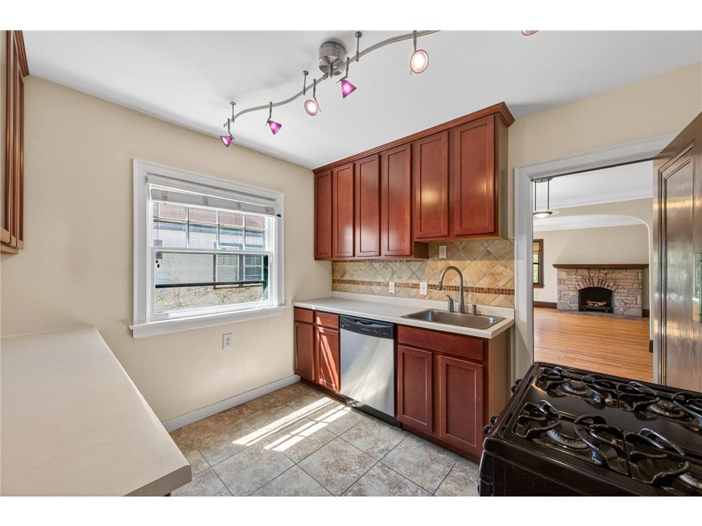 4415 Beard Avenue S Minneapolis MN 55410 7069706 image30