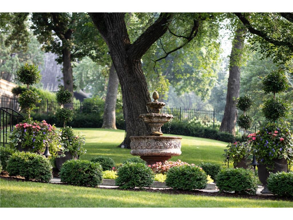 4415 E Lake Harriet Parkway Minneapolis MN 55419 - Harriet Lake 7027713 image2