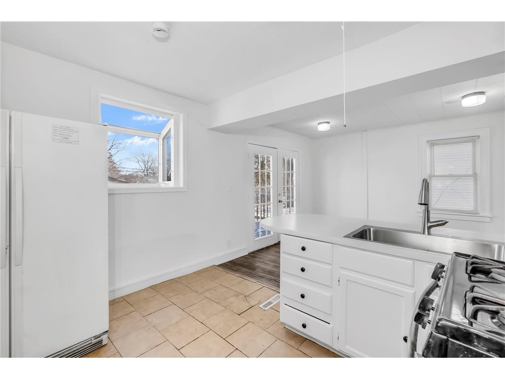 4415 Madison Street NE Columbia Heights MN 55421 7051901 image9