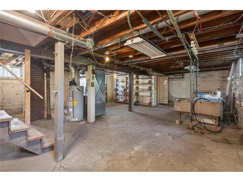 4415 Queen Avenue N Minneapolis MN 55412 7078096 image10