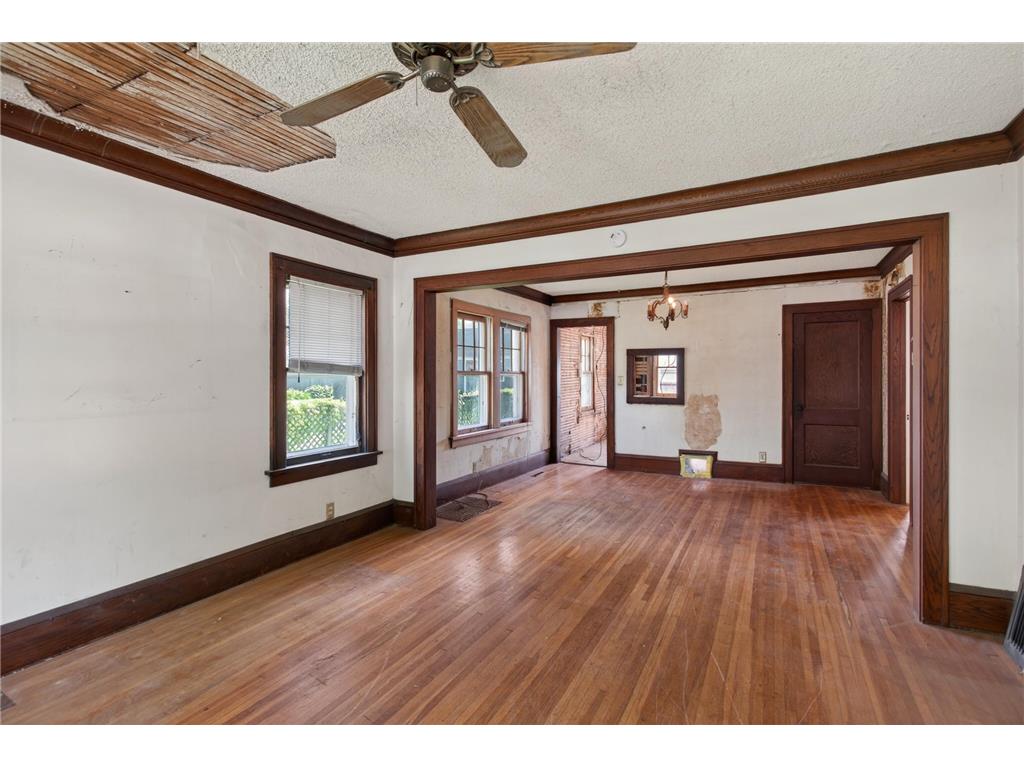 4415 Queen Avenue N Minneapolis MN 55412 7078096 image2