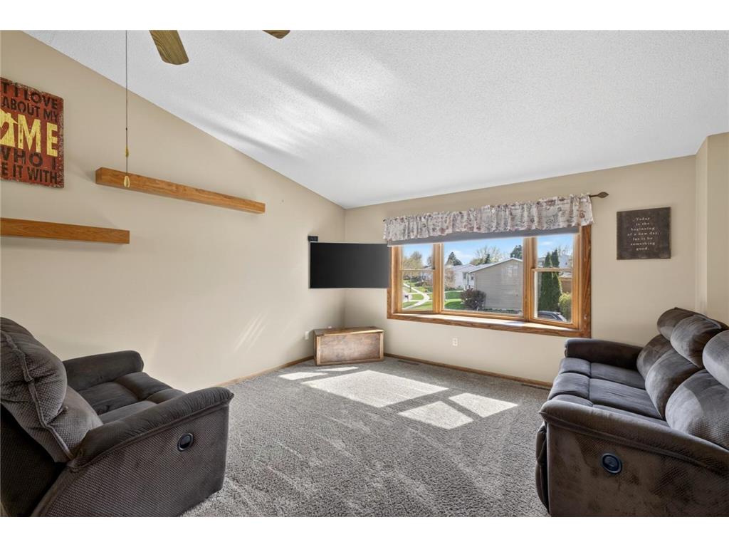 4415 Valley Drive NW Rochester MN 55901 7058612 image2
