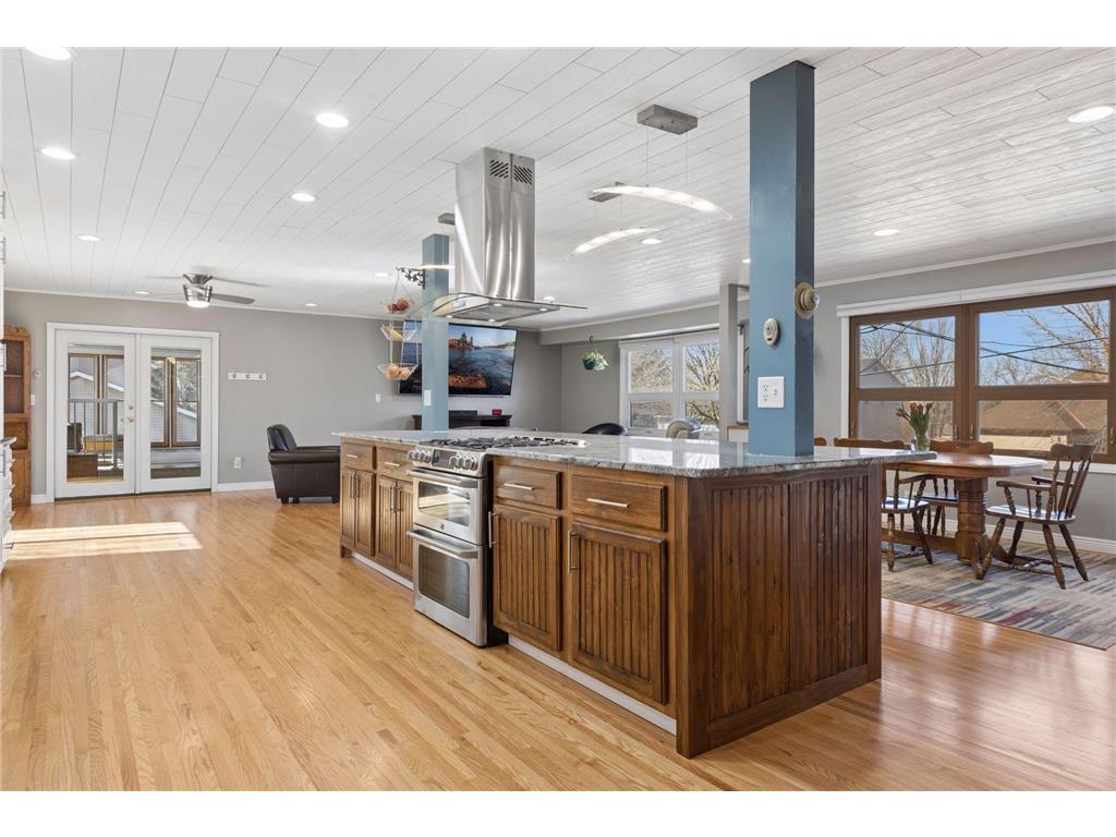 4415 Victoria Street N Shoreview MN 55126 7064650 image10