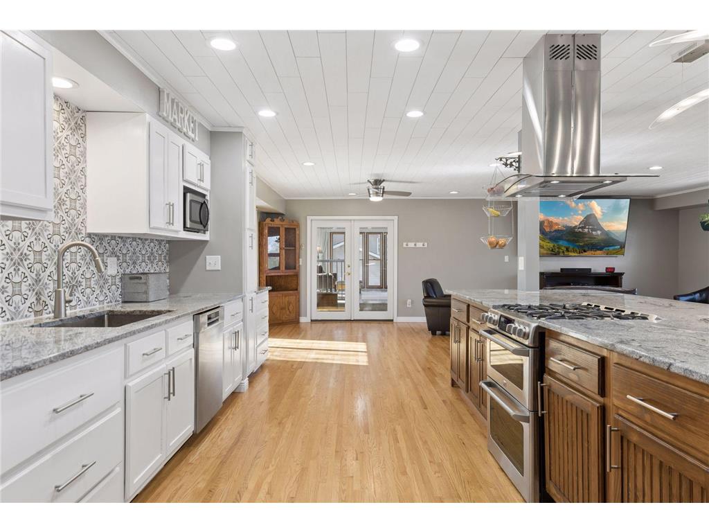 4415 Victoria Street N Shoreview MN 55126 7064650 image11