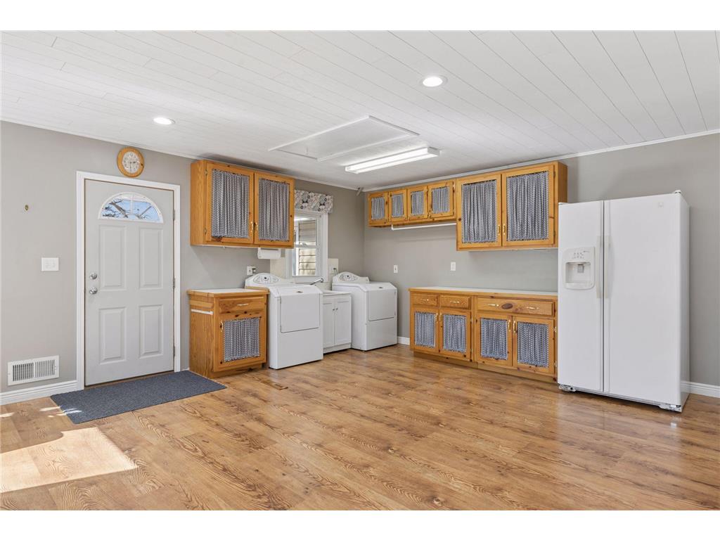 4415 Victoria Street N Shoreview MN 55126 7064650 image20