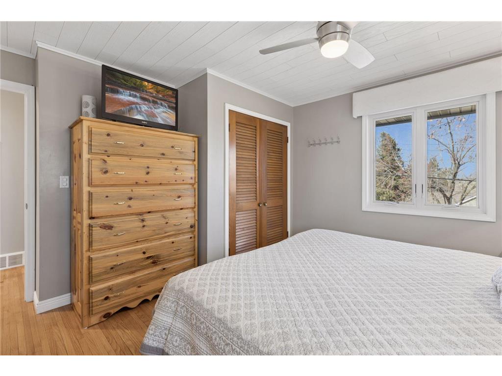 4415 Victoria Street N Shoreview MN 55126 7064650 image22