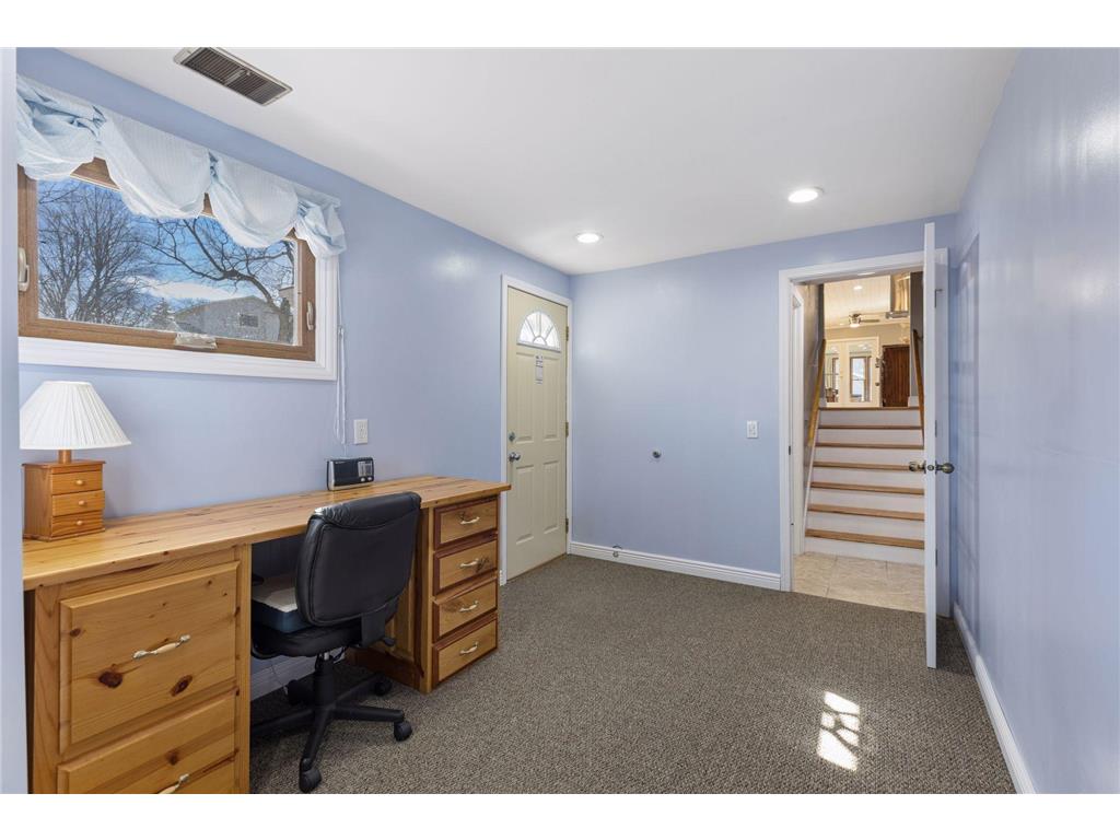 4415 Victoria Street N Shoreview MN 55126 7064650 image31