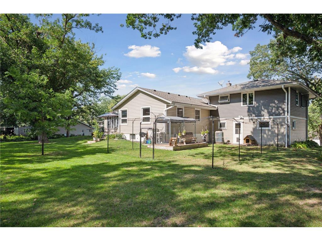 4415 Victoria Street N Shoreview MN 55126 7064650 image37