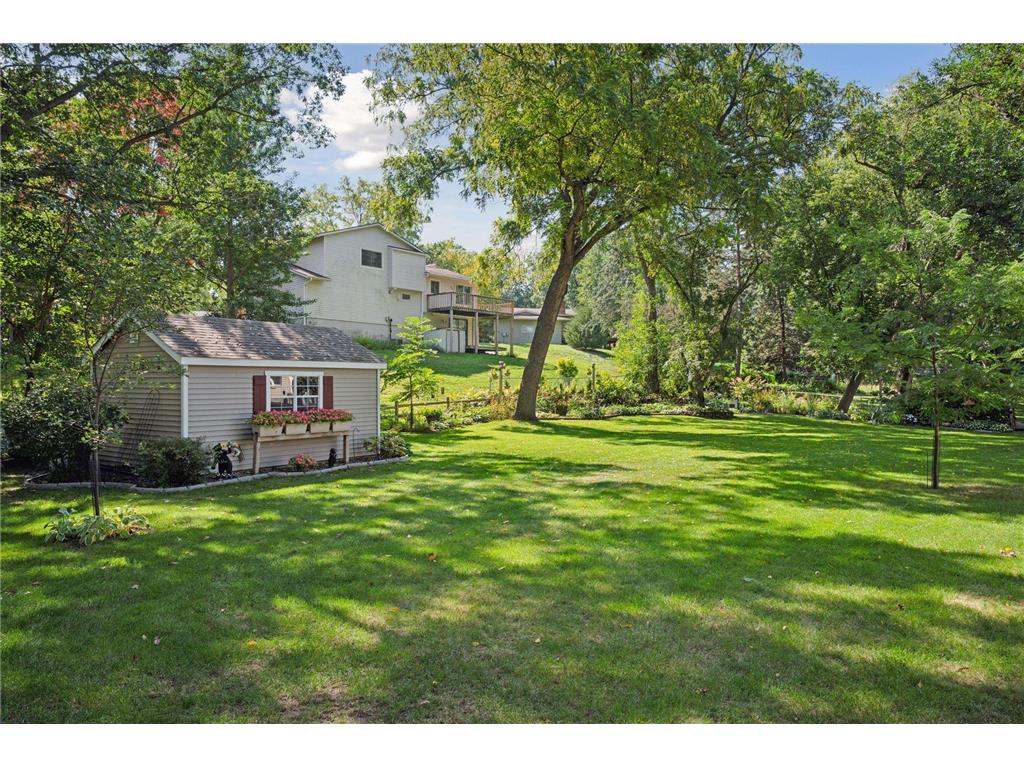 4415 Victoria Street N Shoreview MN 55126 7064650 image40