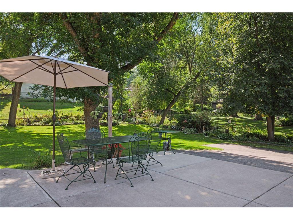 4415 Victoria Street N Shoreview MN 55126 7064650 image42