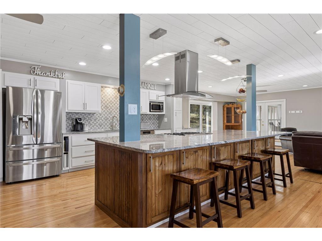 4415 Victoria Street N Shoreview MN 55126 7064650 image6