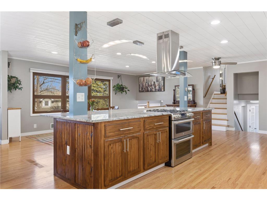 4415 Victoria Street N Shoreview MN 55126 7064650 image7