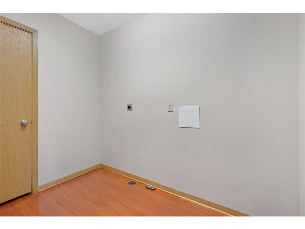 4418 65th Avenue N Brooklyn Center MN 55429 7085507 image16