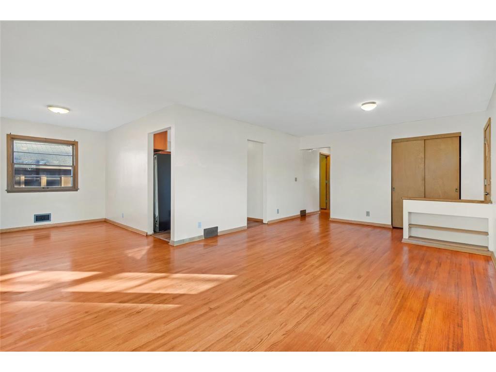 4418 65th Avenue N Brooklyn Center MN 55429 7085507 image2