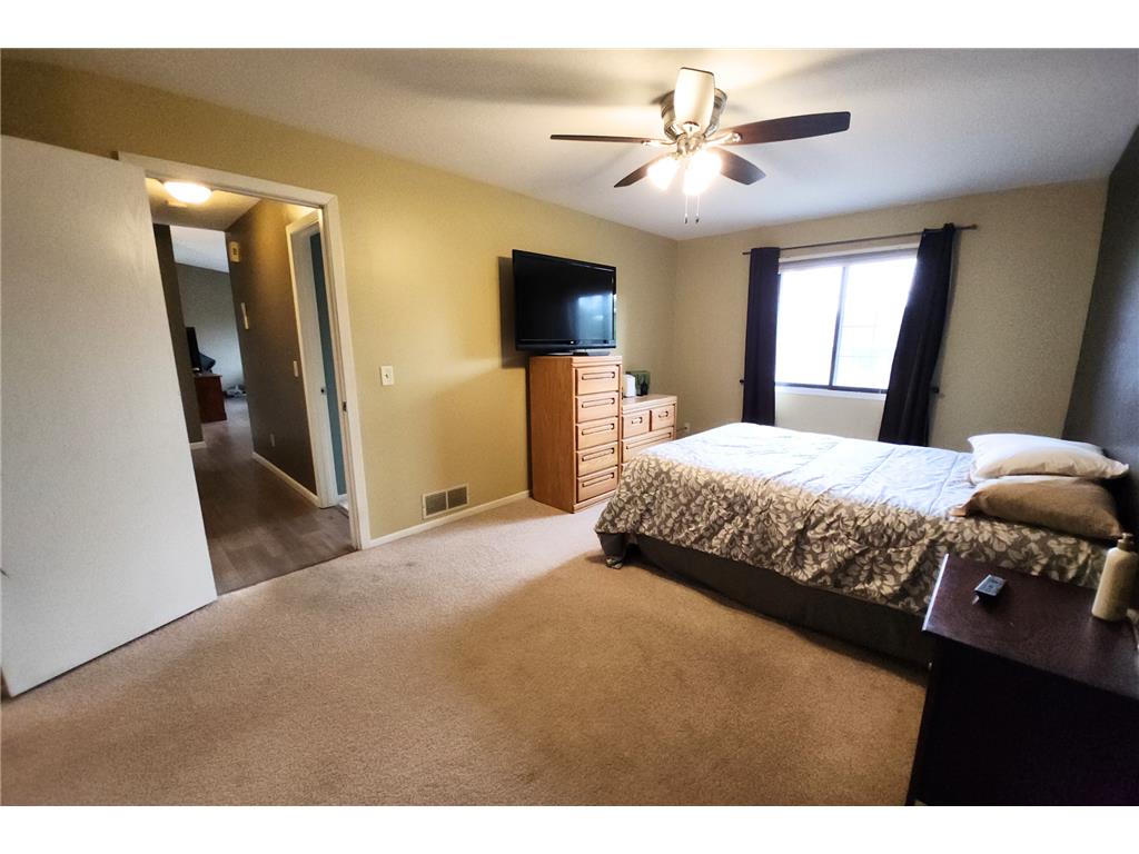 4418 Clover Lane #B Eagan MN 55122 7045173 image16