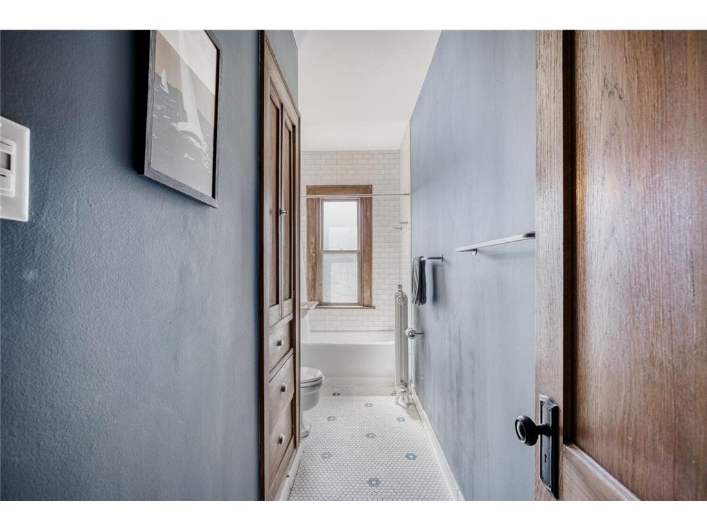 4418 W Lake Harriet Parkway #303 Minneapolis MN 55410 - Harriet Lake 7048691 image11