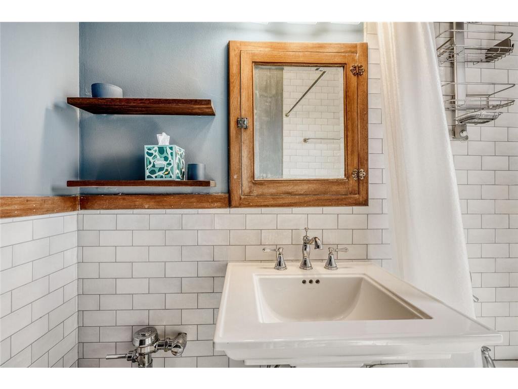 4418 W Lake Harriet Parkway #303 Minneapolis MN 55410 - Harriet Lake 7048691 image13