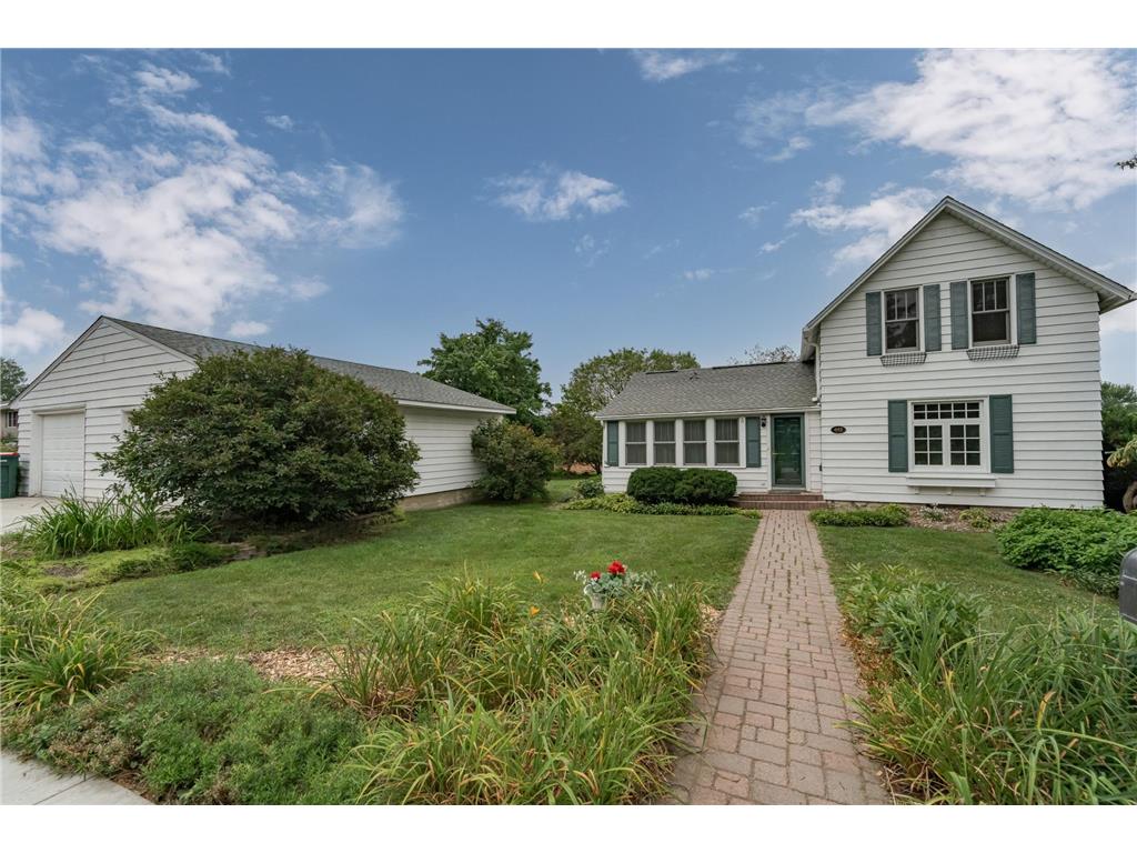 442 E 5th Street Saint Charles MN 55972 6580734 image1